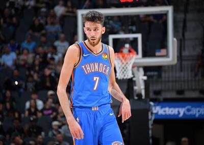 切特：我不会因为进了几个球就瞎投，我始终寻找最恰当的选择